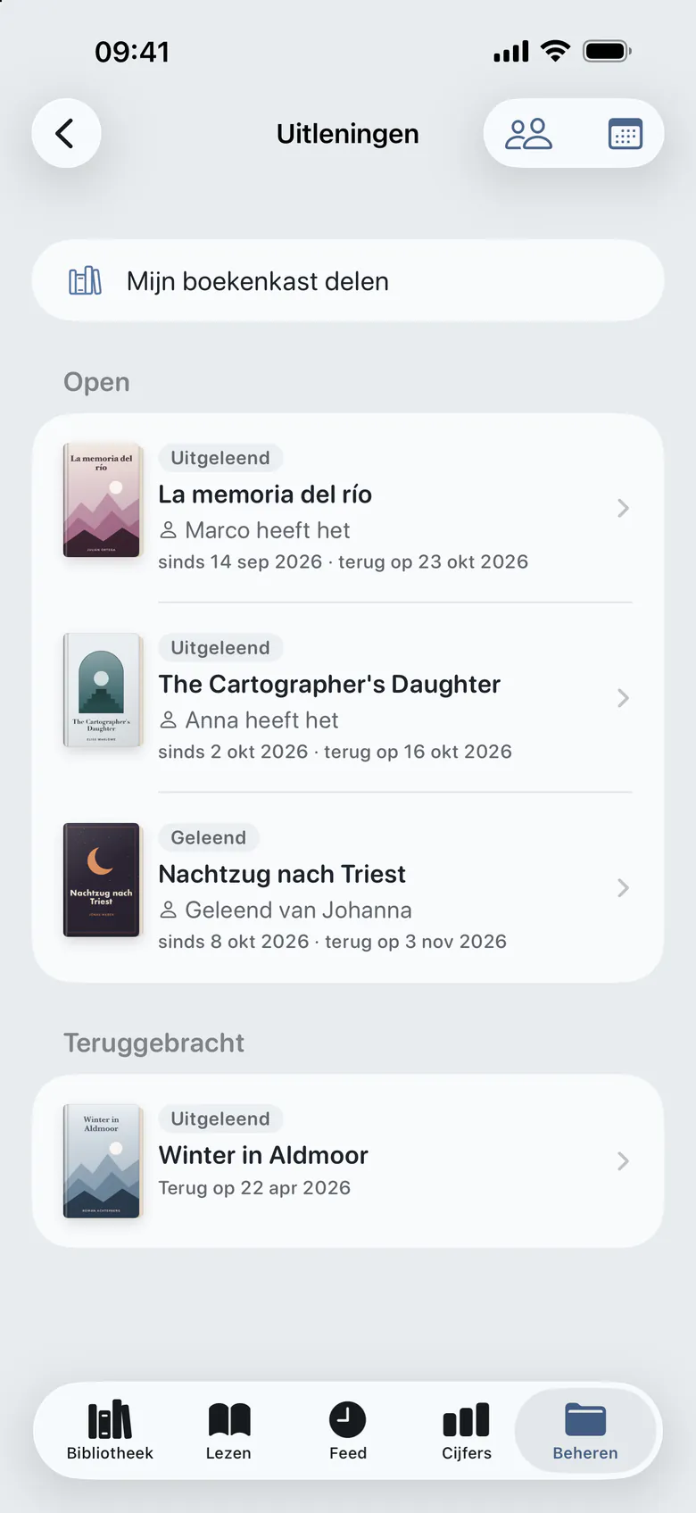 De uitleningen: uitgeleende boeken, wie ze heeft en wanneer ze terugkomen, een geleend boek en een teruggegeven.